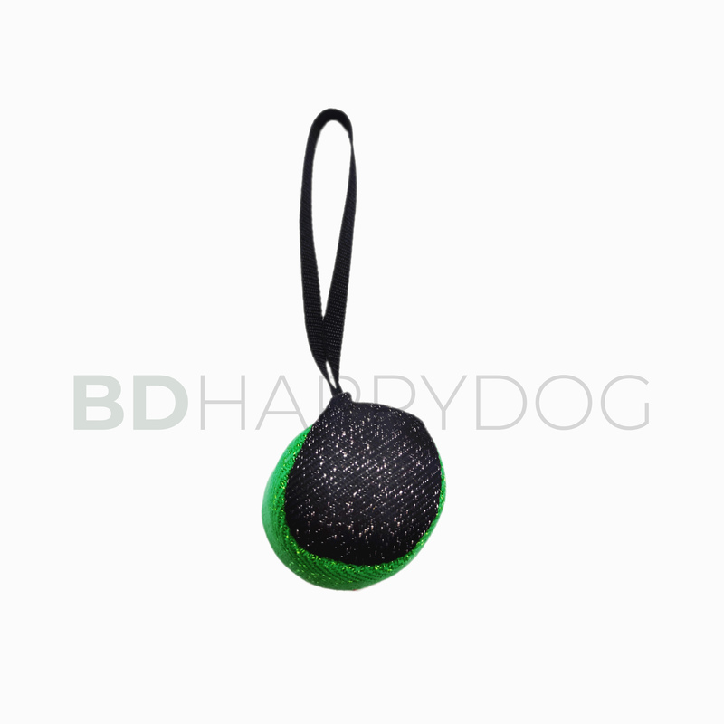 Piłka dla psa z uchwytem 10cm - materiał ringowy - zielony 1